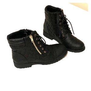 NWOT black combat boots